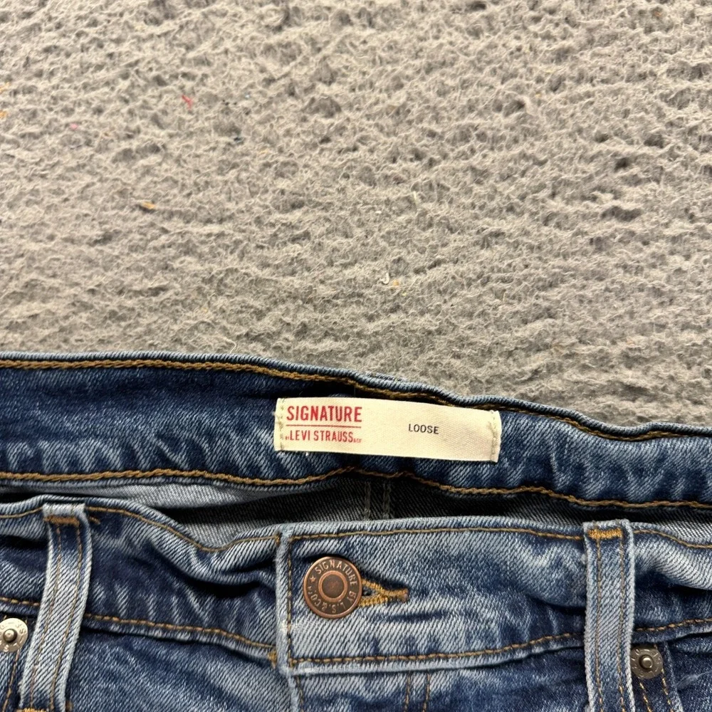 Signature by Levi's Jeans Mens 38x30 Blue Denim Straight Leg Faded Loose Stretch